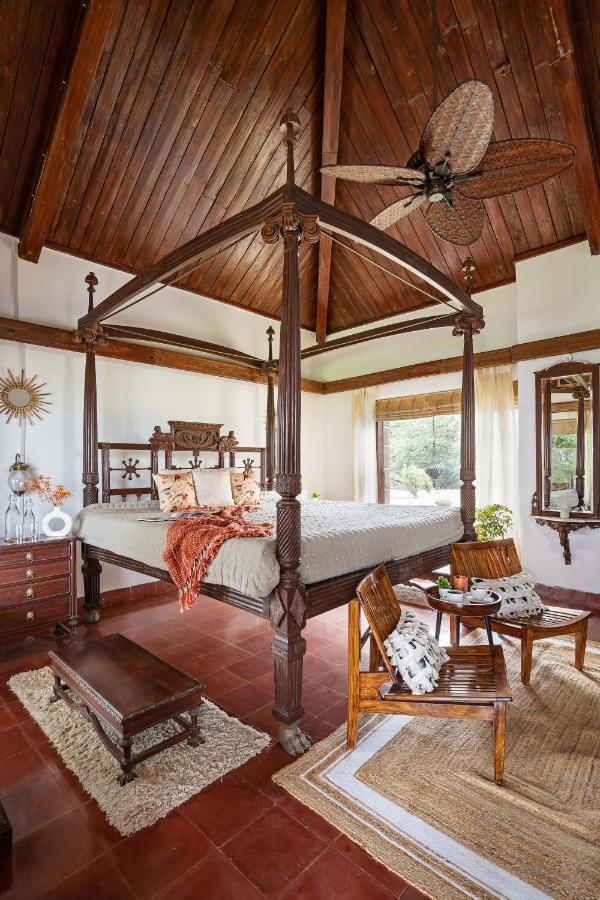 Lohonostays Villa Gold Mist มหาบาเลชวาร์ ภายนอก รูปภาพ